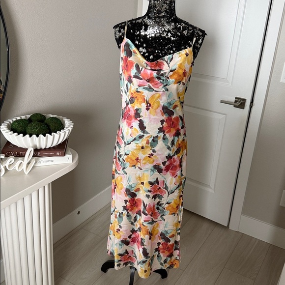 Inspired Hearts Dresses & Skirts - Inspired Hearts  Floral   Dress